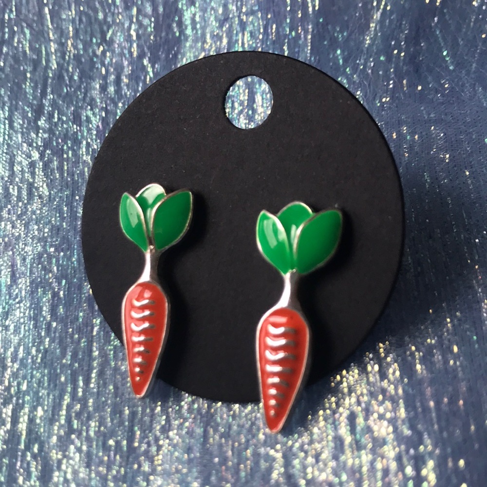 6/$15 Nickel Free Silver Tone Carrots Easter Stud Earrings